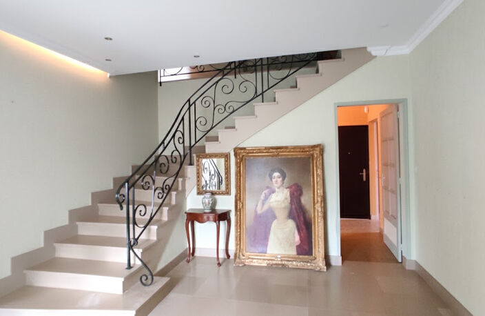 VILLA SIX PIECES — photo 3
