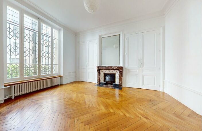 BUREAUX à LOUER — photo 2