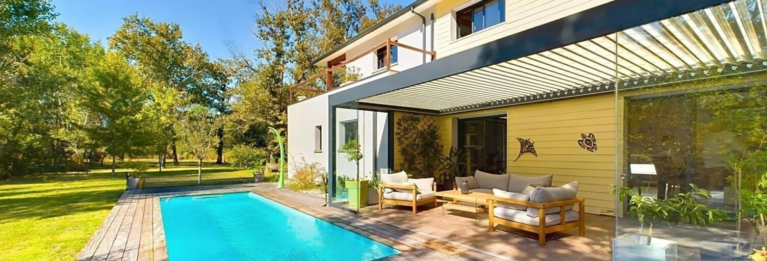 Maison 8 Pièces 224 m² à vendre à Arsac (33460)