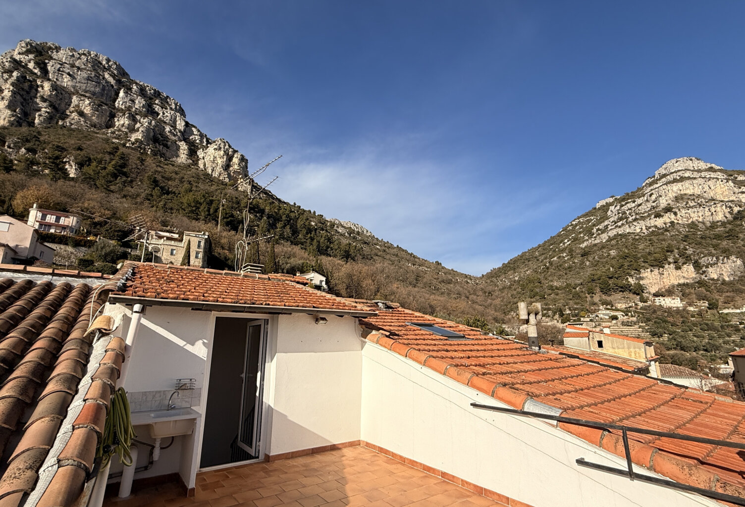 Saint jeannet Maison de village 3p avec Terrasse — photo 1