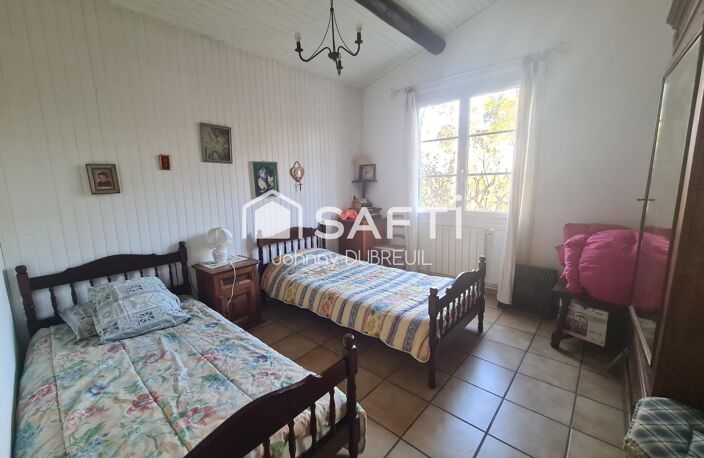 Pignans - Maison de plain-pied 28 m² sur un terrain de 2,5 ha, garage, annexes — photo 4