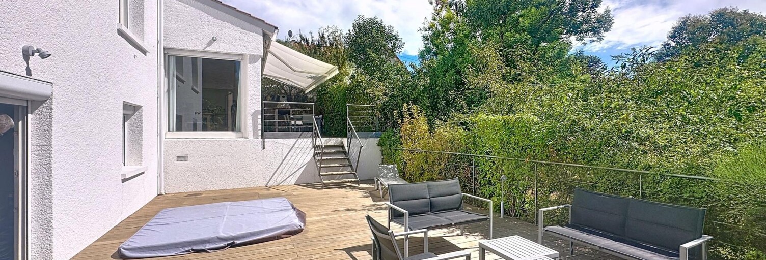 Maison 9 Pièces 271 m² à vendre à Cahors (46000)