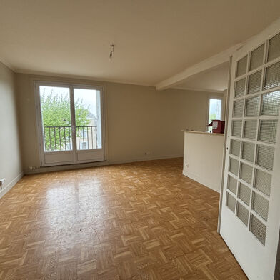 Appartement 3 pièces 495 €