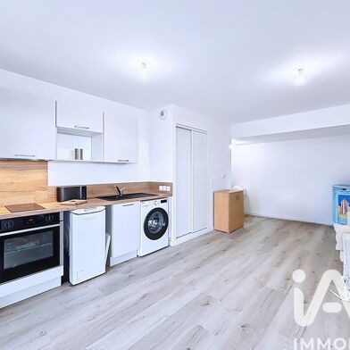 Appartement 2 pièces 241900 €