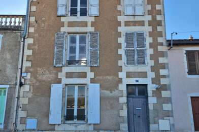 Immeuble  66900 €