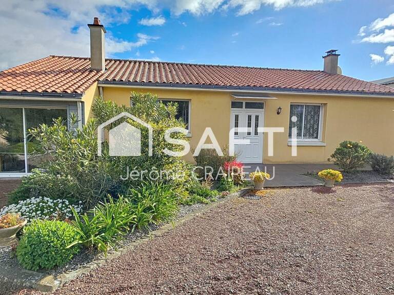 Maison sans travaux avec 4 chambres de 130 m2 sur une parcelle de 1959 m2. — photo 1