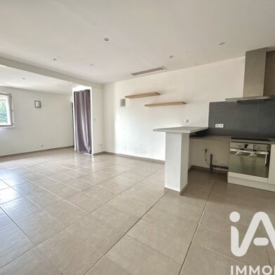 Appartement 4 pièces 700 €