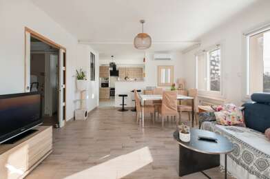 Appartement 4 pièces 299900 €