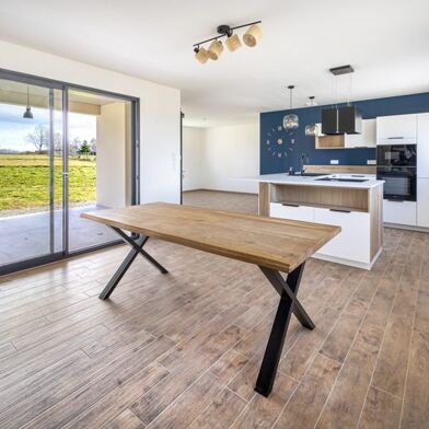 Maison 4 pièces 250275 €