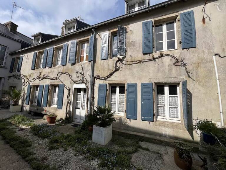 Maison en pierre de 7 pièces principales — photo 1
