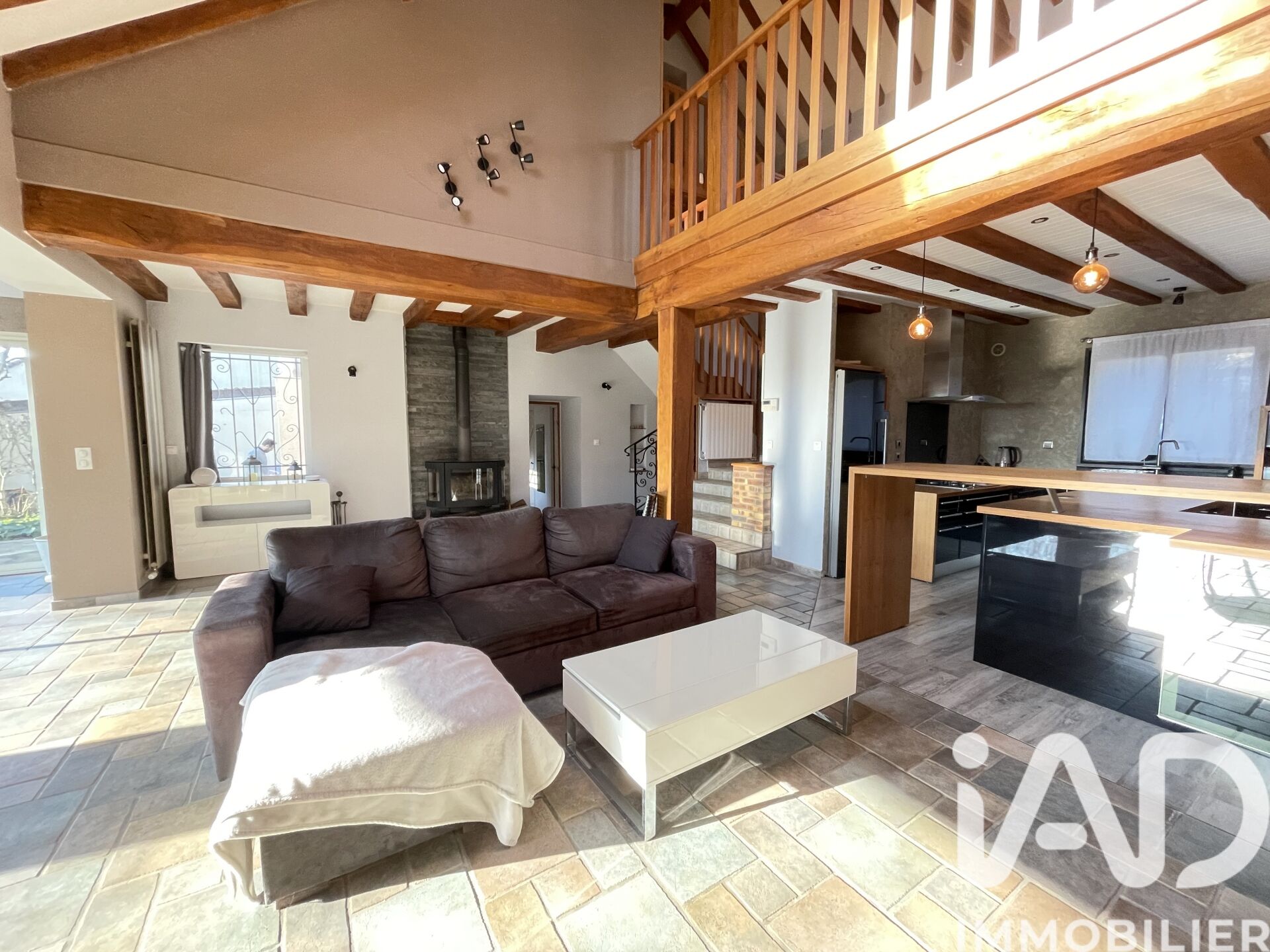 Boussy-Saint-Antoine - 183m² - 6p. - 4ch.