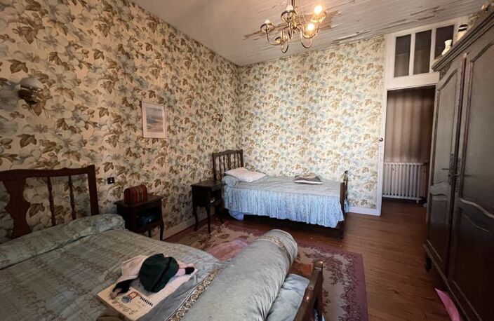 Vente immeuble   La Rochefoucauld-en-Angoumois (16110) — photo 3