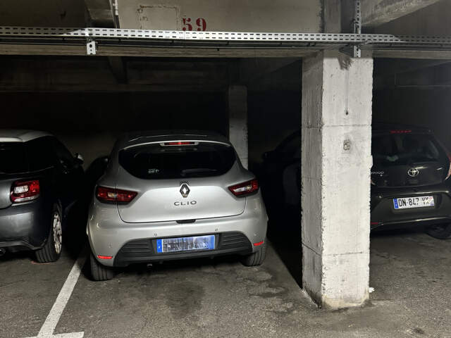 Toulouse centre ville proche gare Matabiau, emplacement de parking en s/sol — photo du bien