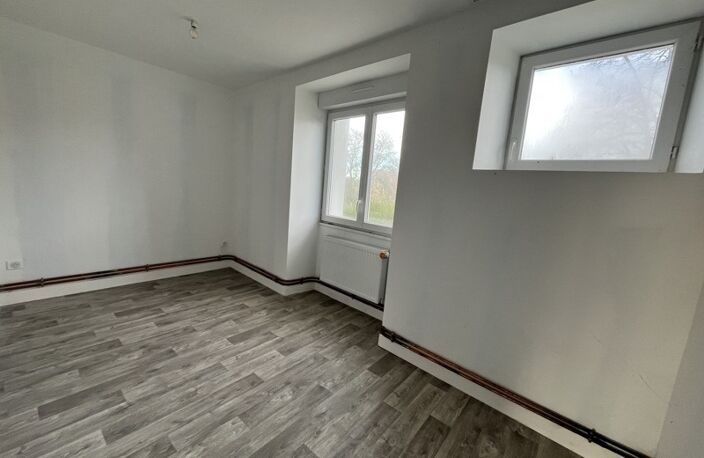 Maison de bourg de 8 pièces principales — photo 2