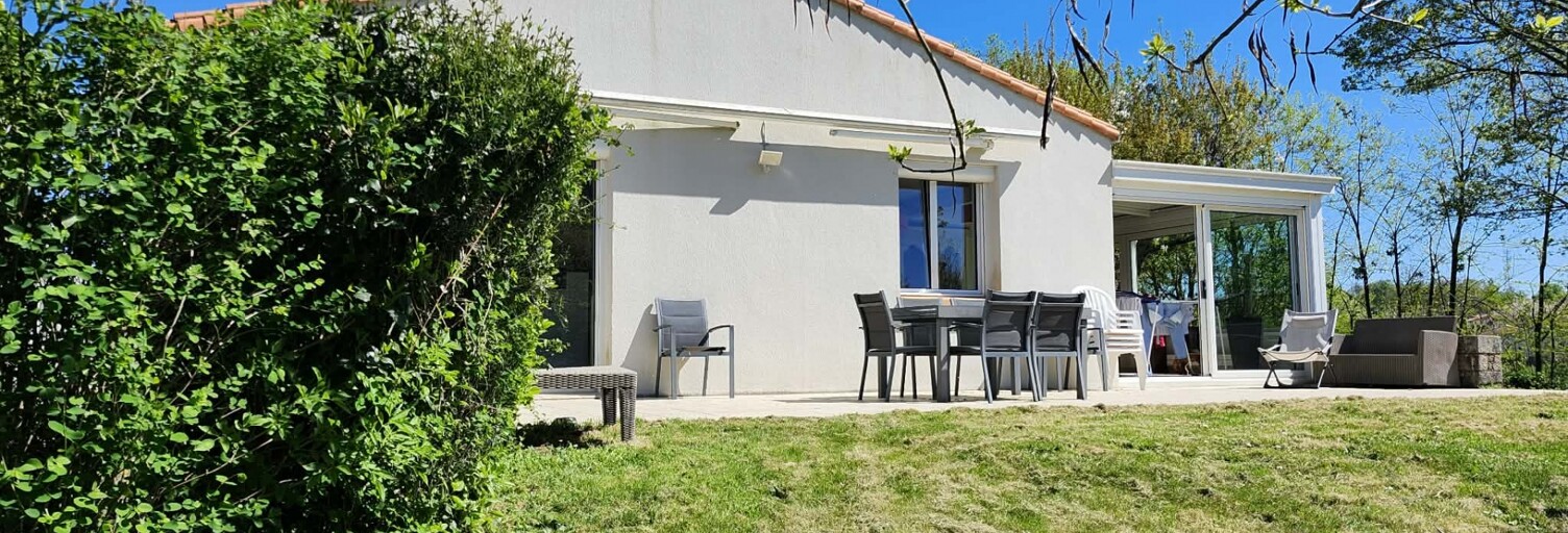 Maison 8 Pièces 149 m² à vendre à Les Herbiers (85500)