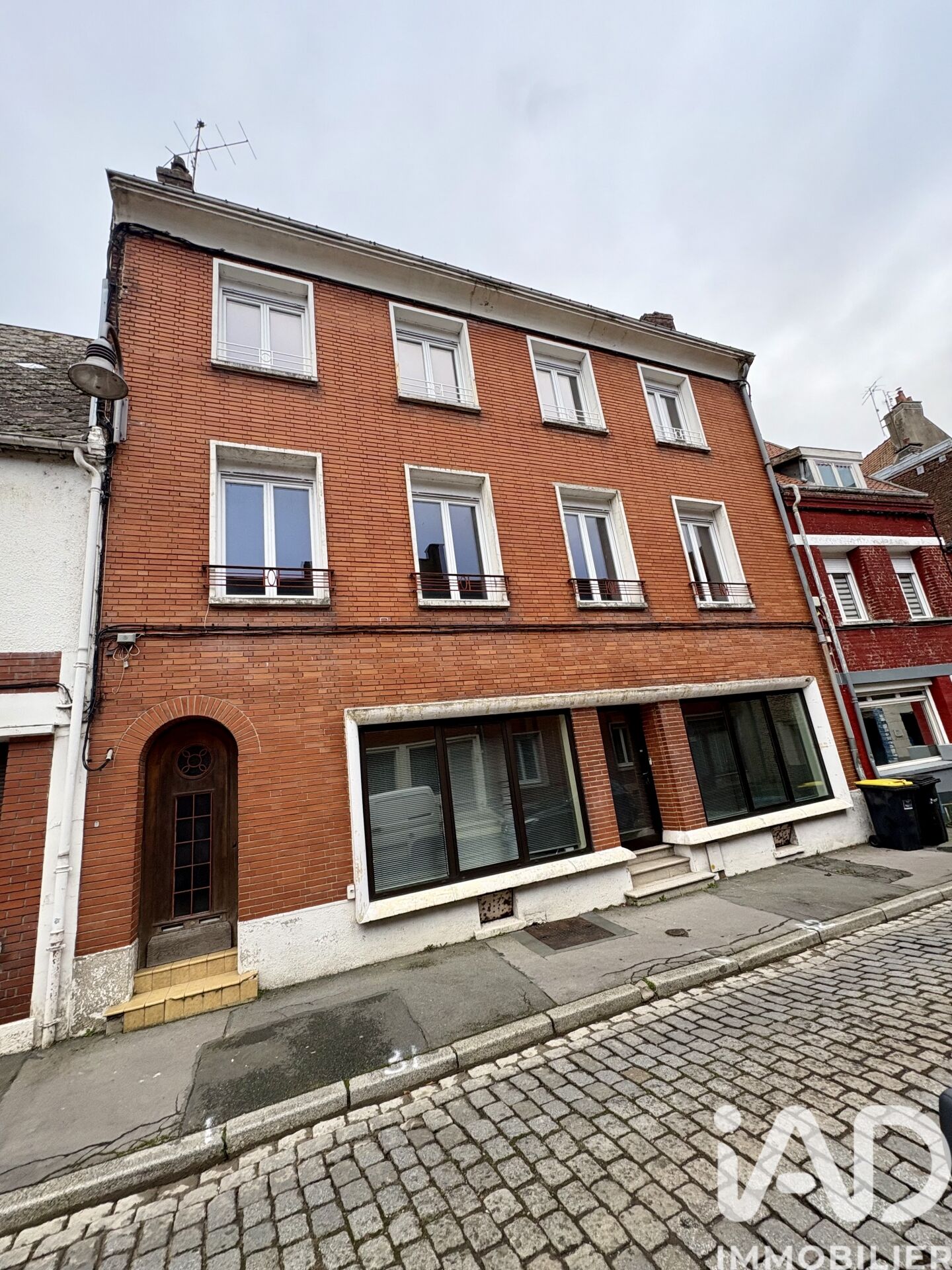 St-Pol-Sur-Ternoise - 276m² - 3p. - 2ch.