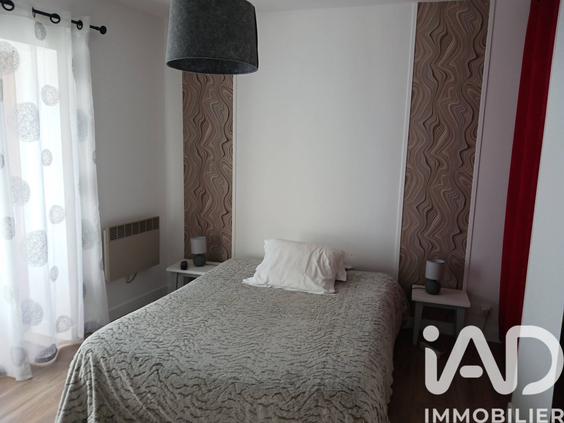 Usson-Du-Poitou - 130m² - 6p. - 5ch.