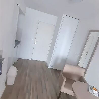 Appartement 1 pièces 98000 €