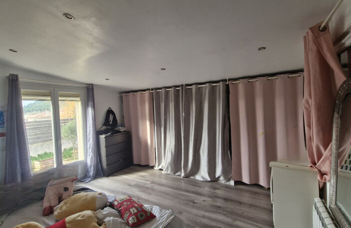 A VENDRE ROUSSET VILLA  4  PIECES PLAIN PIED  PISCINE — photo 3