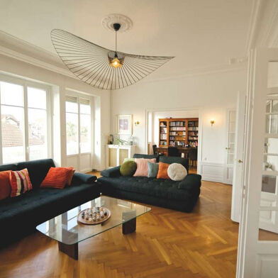 Appartement 5 pièces 710000 €