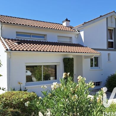 Maison 9 pièces 416000 €