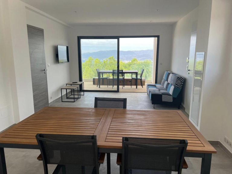 Vente Porticcio grand T2 avec terrasse et vue mer — photo 1