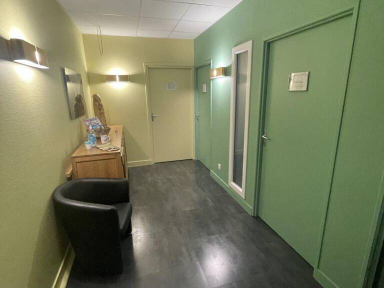 Vente Murs commerciaux 150 m&sup2; — photo 1