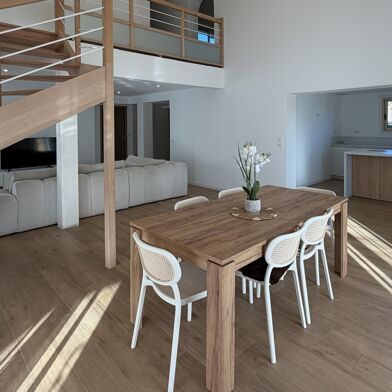 Maison 6 pièces 700000 €