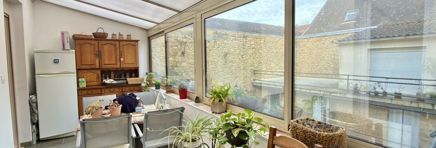Immeuble  142 m² à vendre à Sarlat-la-Canéda (24200)