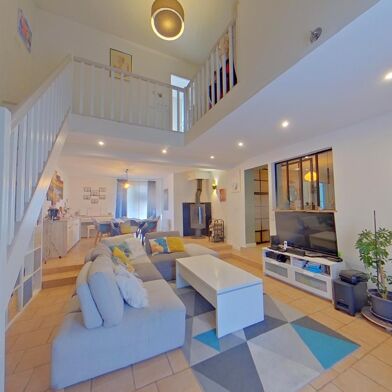 Maison 6 pièces 379900 €