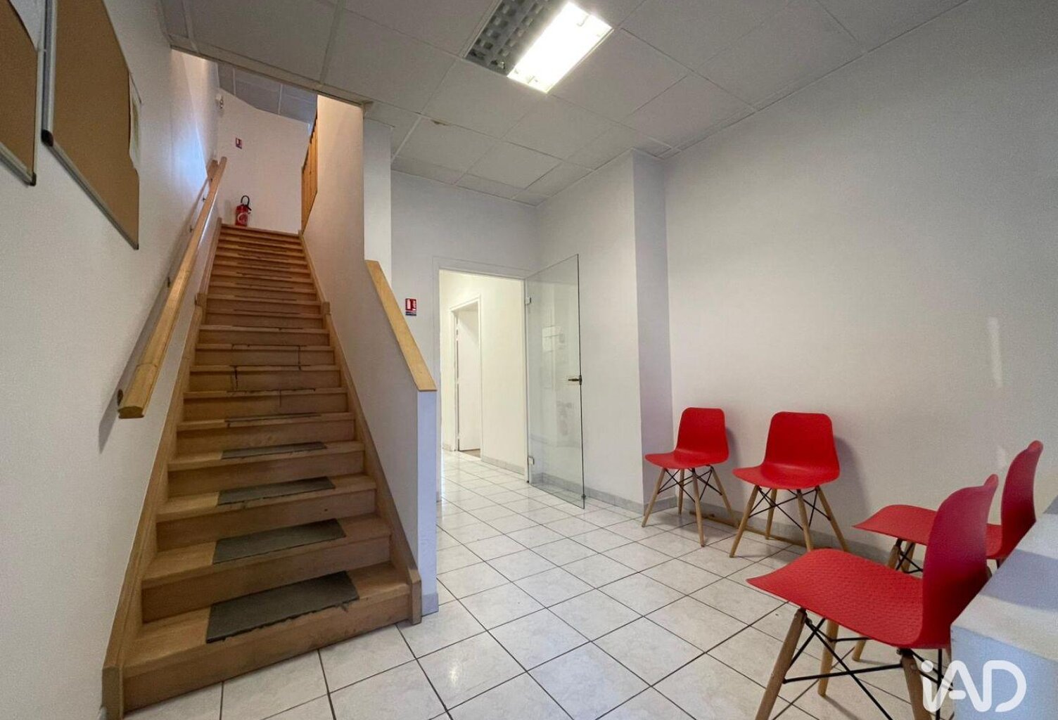 Vente Boutique/Local commercial 146 m&sup2; — photo 1