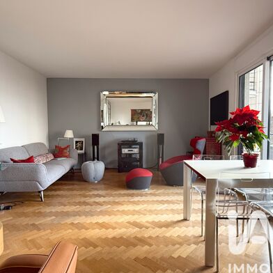 Appartement 3 pièces 2326 €