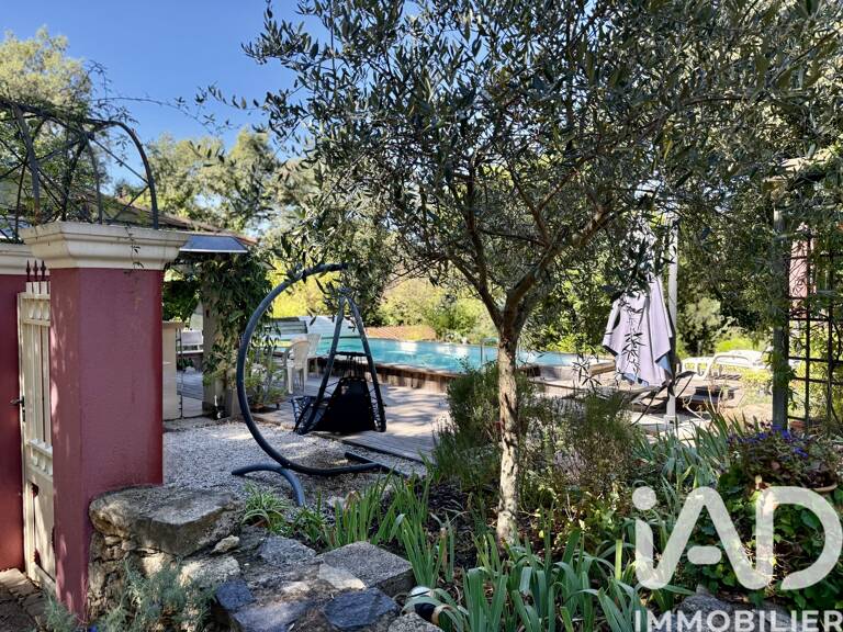Vente Maison/villa 8 pièces — photo 1