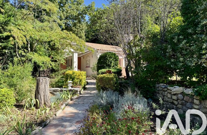 Vente Maison/villa 8 pièces — photo 2