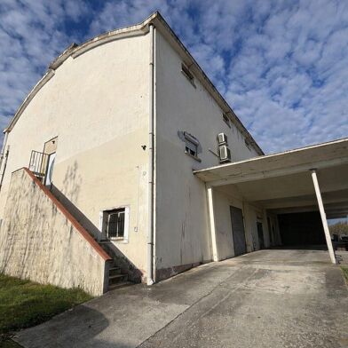 Commerce  420000 €