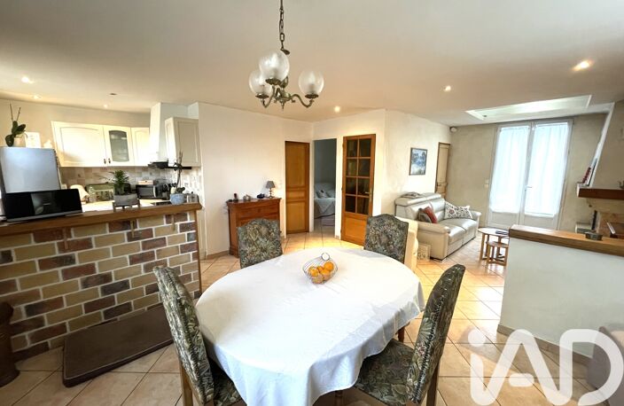 Vente Maison/villa 6 pièces — photo 2