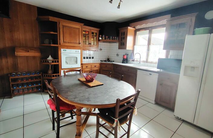 Vente maison 4 pièces 151 m² Maizières-la-Grande-Paroisse (10510) — photo 5