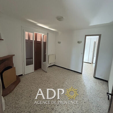 Appartement 2 pièces 820 €