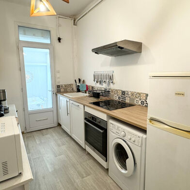 Appartement 2 pièces 890 €