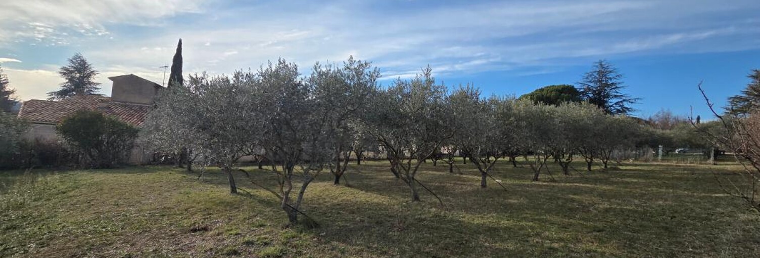 Terrain  1010 m² à vendre à Pierrevert (04860)