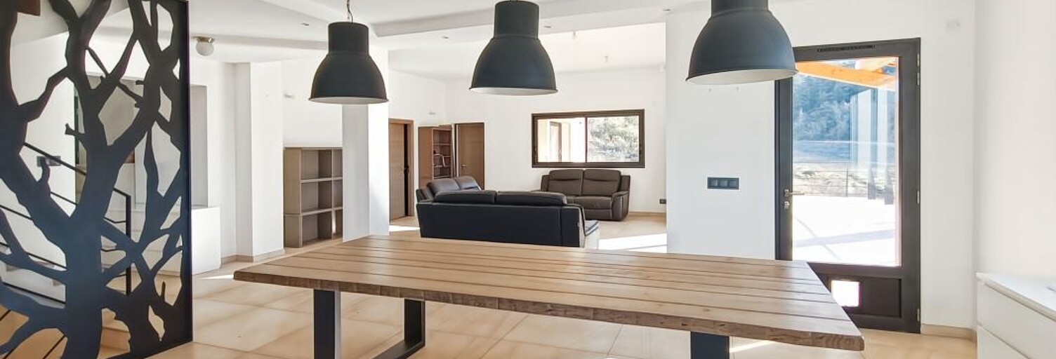 Maison 6 Pièces 281 m² à vendre à Bras-d'Asse (04270)