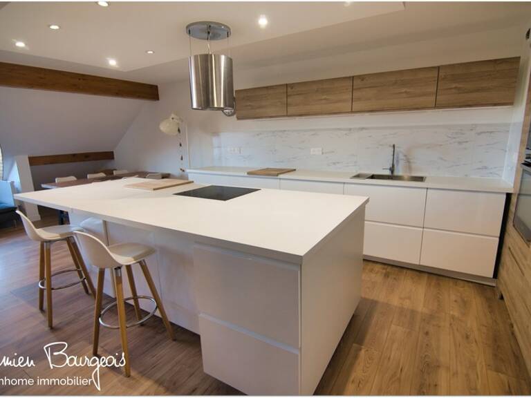 Duplex en dernier étage de 146 m² (208 m² au sol) avec double garage et cave — photo 1