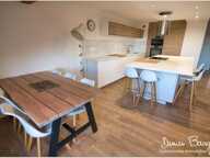 Duplex en dernier étage de 146 m² (208 m² au sol) avec double garage et cave — photo 3