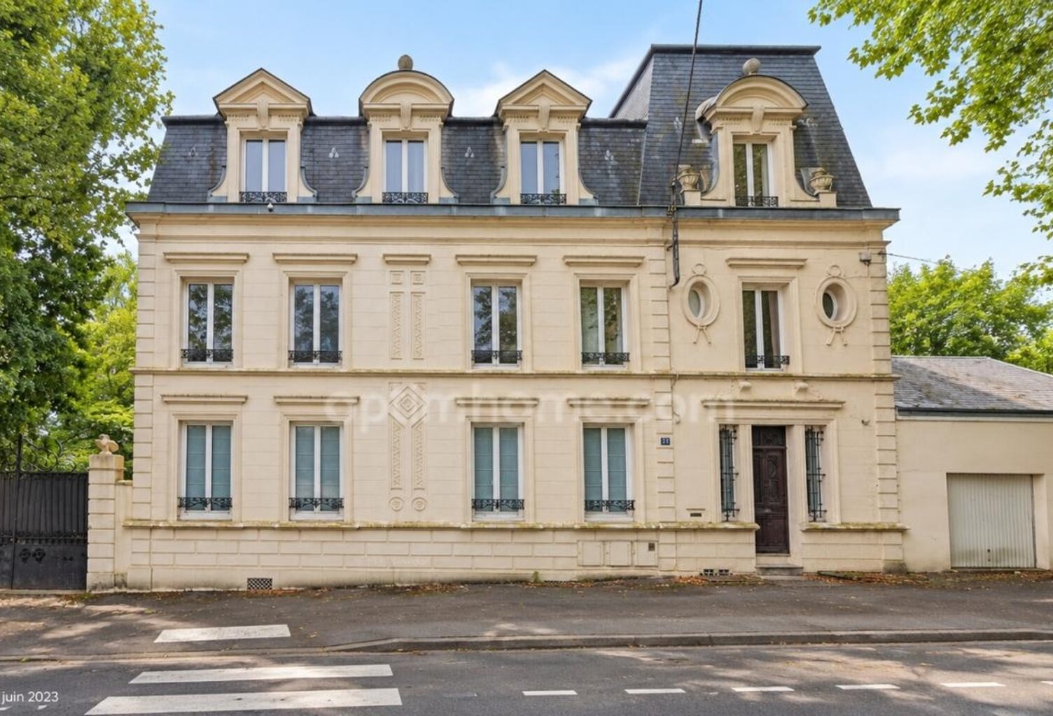 Demeure d'exception XVIIIe-XIXe de 450 m² sur parc clos 1 500 m² : Piscine couverte chauffée, sauna, suites et espace professionnel indépendant 73 m² — photo 1