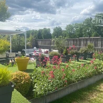 Appartement 4 pièces 1418 €