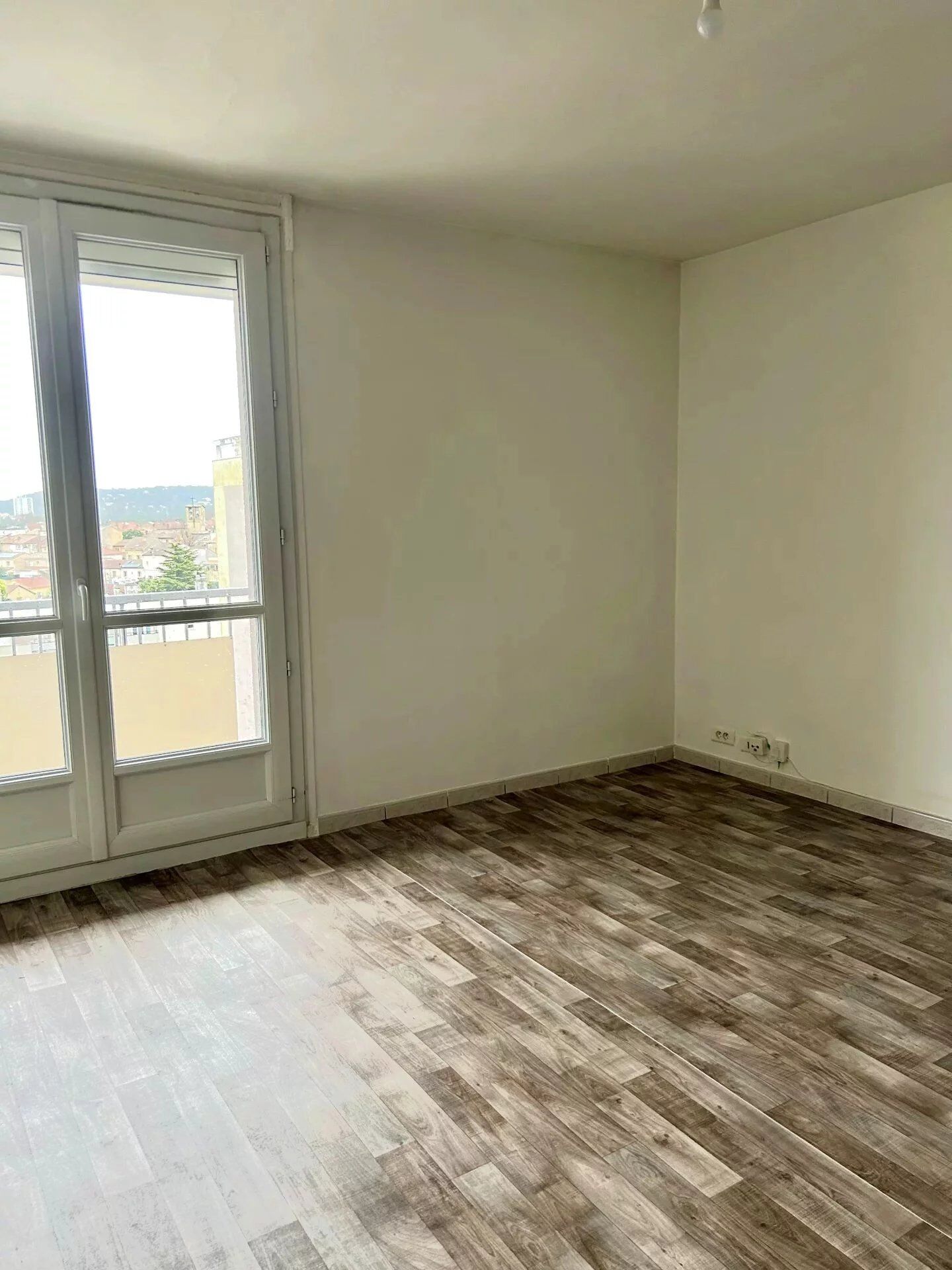 Appartement  T3 à vendre Montélimar 26200