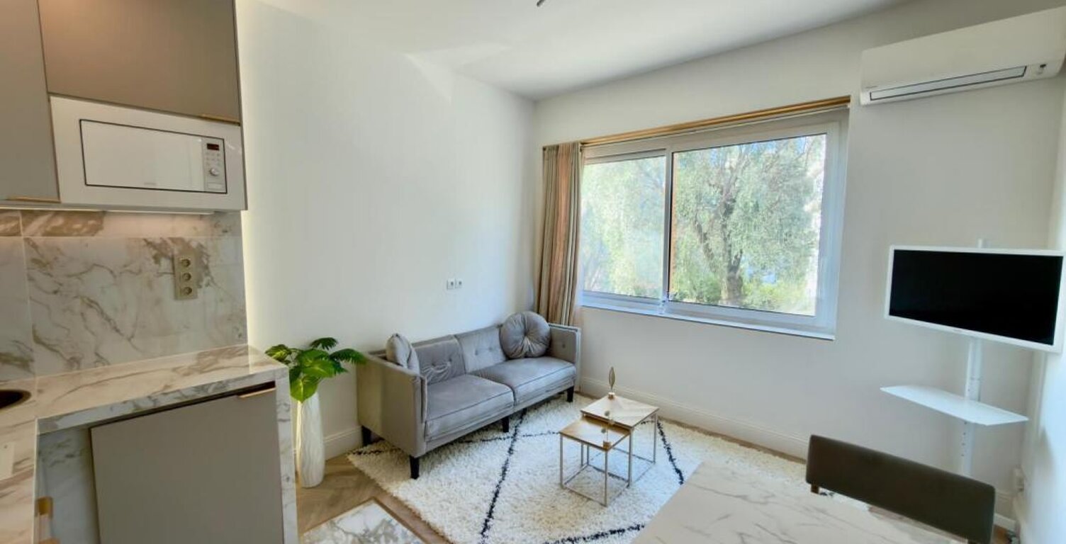 Appartement À Vendre — photo 1
