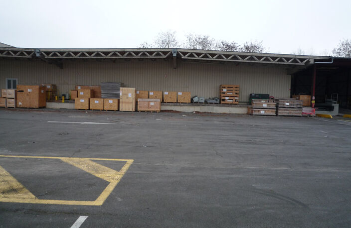 CHATEAU THIERRY (02) à vendre ou à louer un bâtiment industriel de  750  m2 sur un terrain clos — photo 2