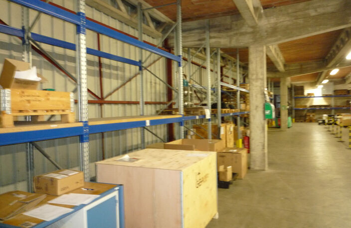 CHATEAU THIERRY (02) à vendre ou à louer un bâtiment industriel de  750  m2 sur un terrain clos — photo 4