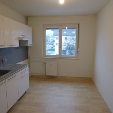 Appartement 4 pièces 153500 €
